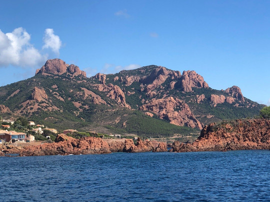 Bateauloc-Agay必去景点