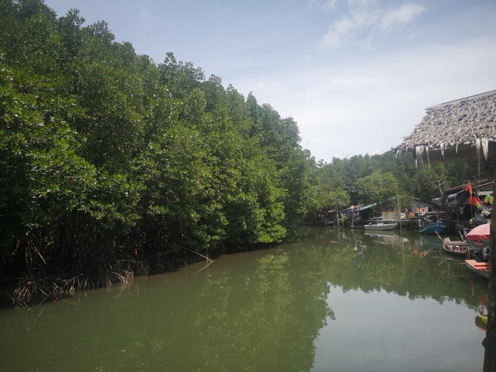 Salak Khok Kayak Station-象岛必去景点