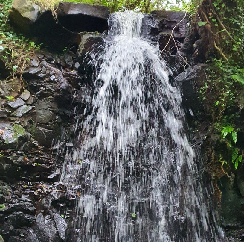 Gortletteragh Waterfalls景点图片