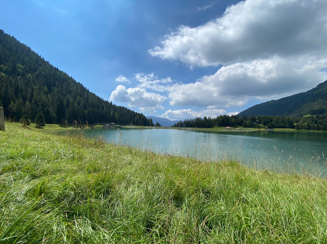 Lago di Lova景点图片