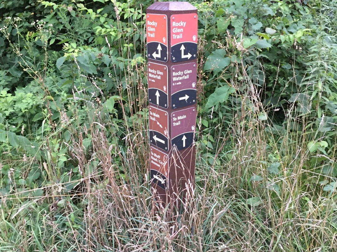 Rocky Glen Waterfall-Lemont必去景点