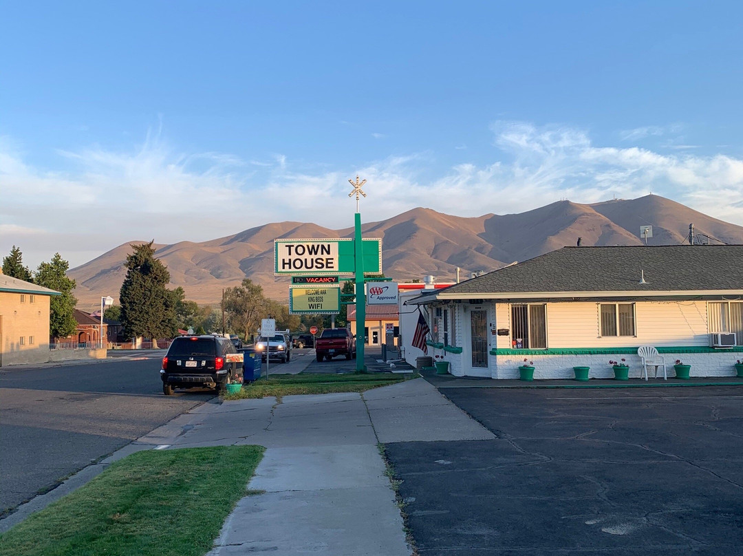 Town House Motel主图