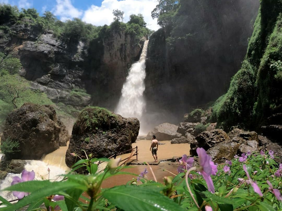 Curug Cimarinjung-苏加武眉必去景点