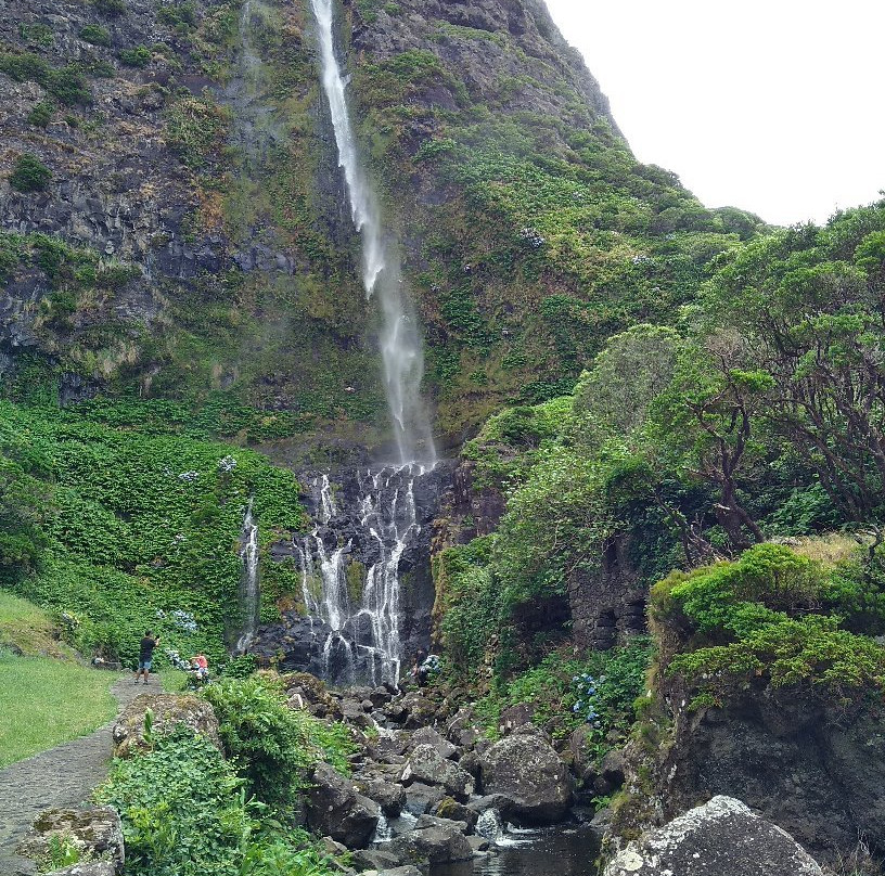 Cascata do Poço do Bacalhau景点图片