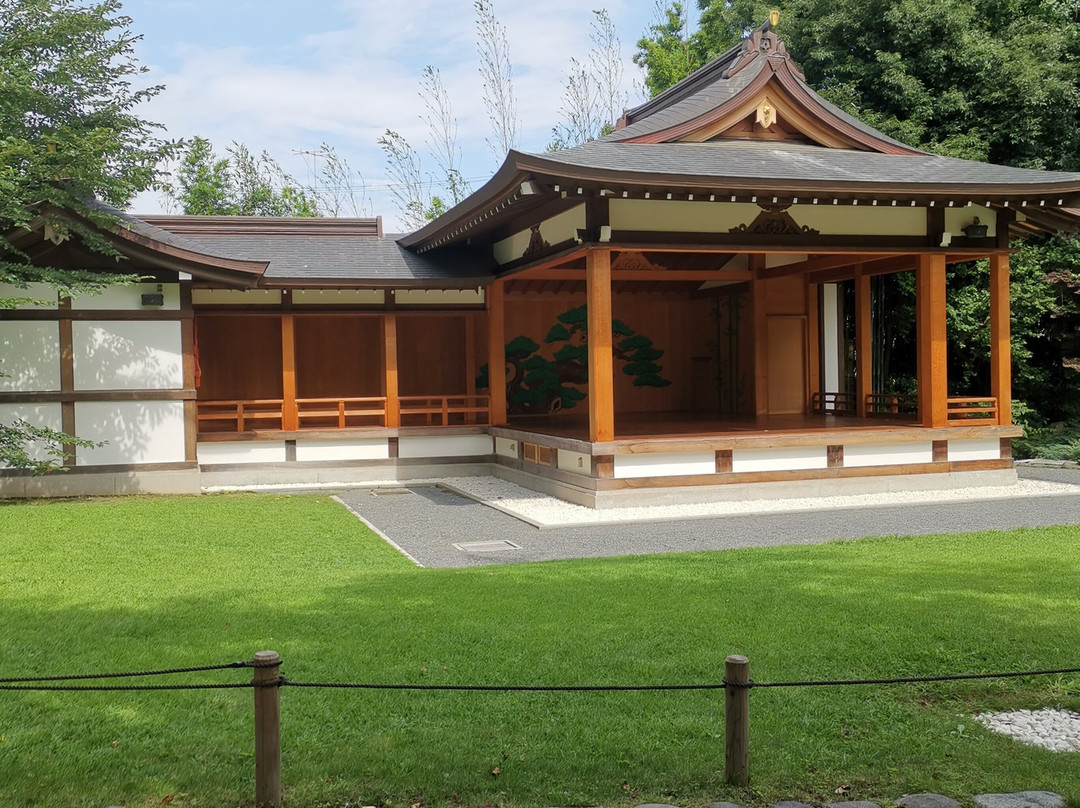 Asagaya Jinmeigu-杉并区必去景点