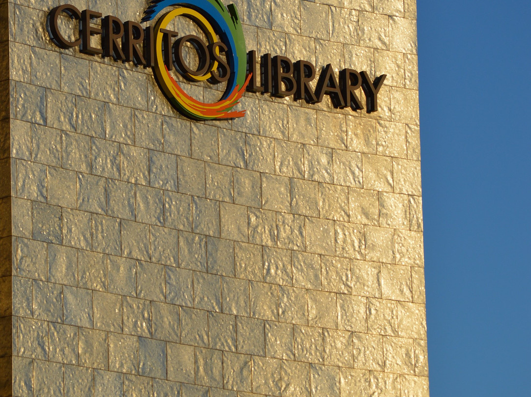 Cerritos Library-喜瑞都必去景点