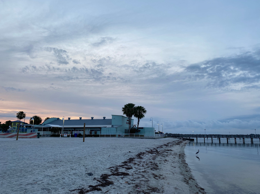 Gulfport Municipal Beach景点图片