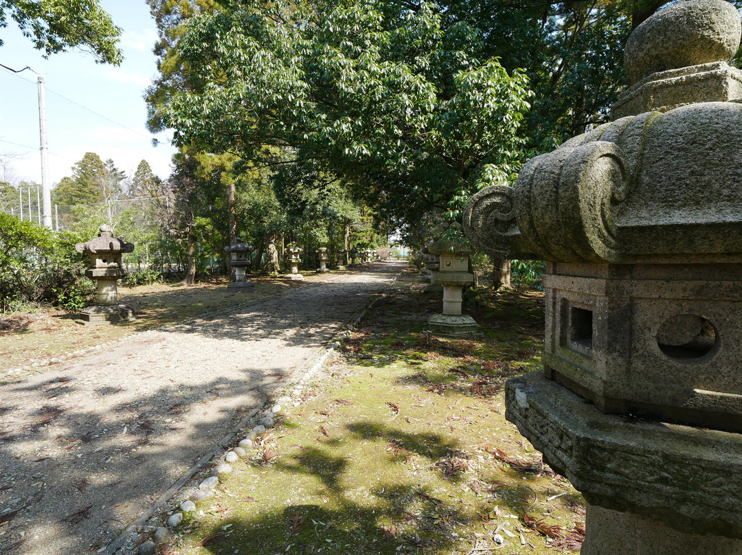 Maeda Toshinaga Cemetery-高冈市必去景点