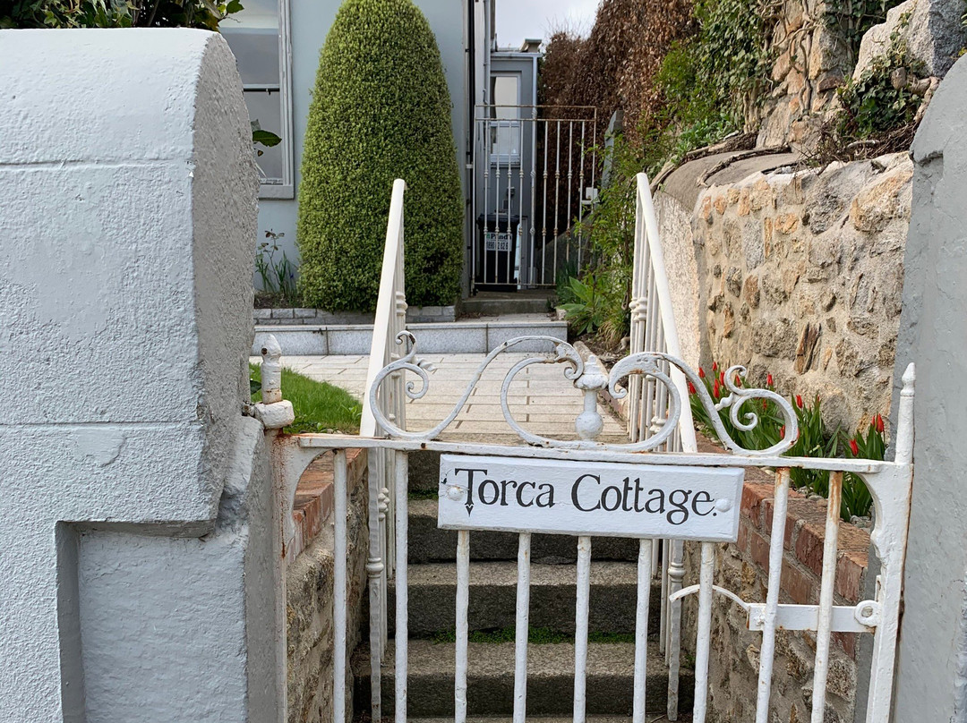 Torca Cottage景点图片
