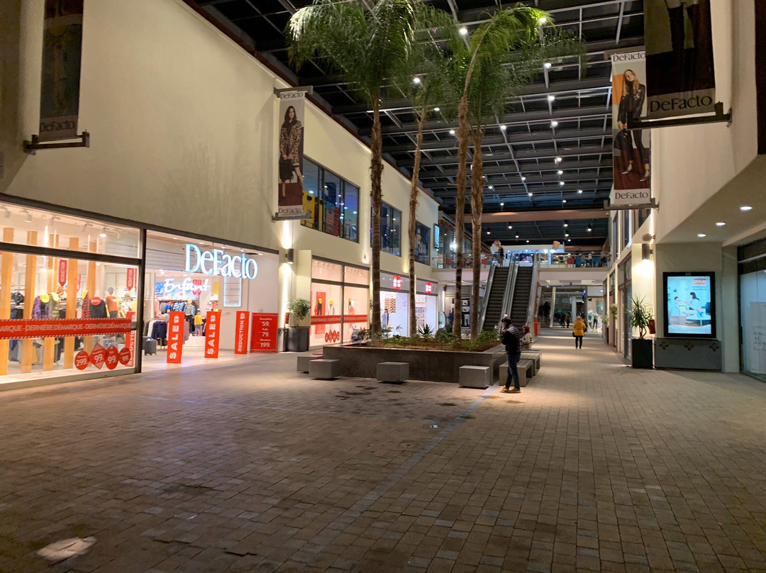 Almazar Centre Commercial-马拉喀什必去景点