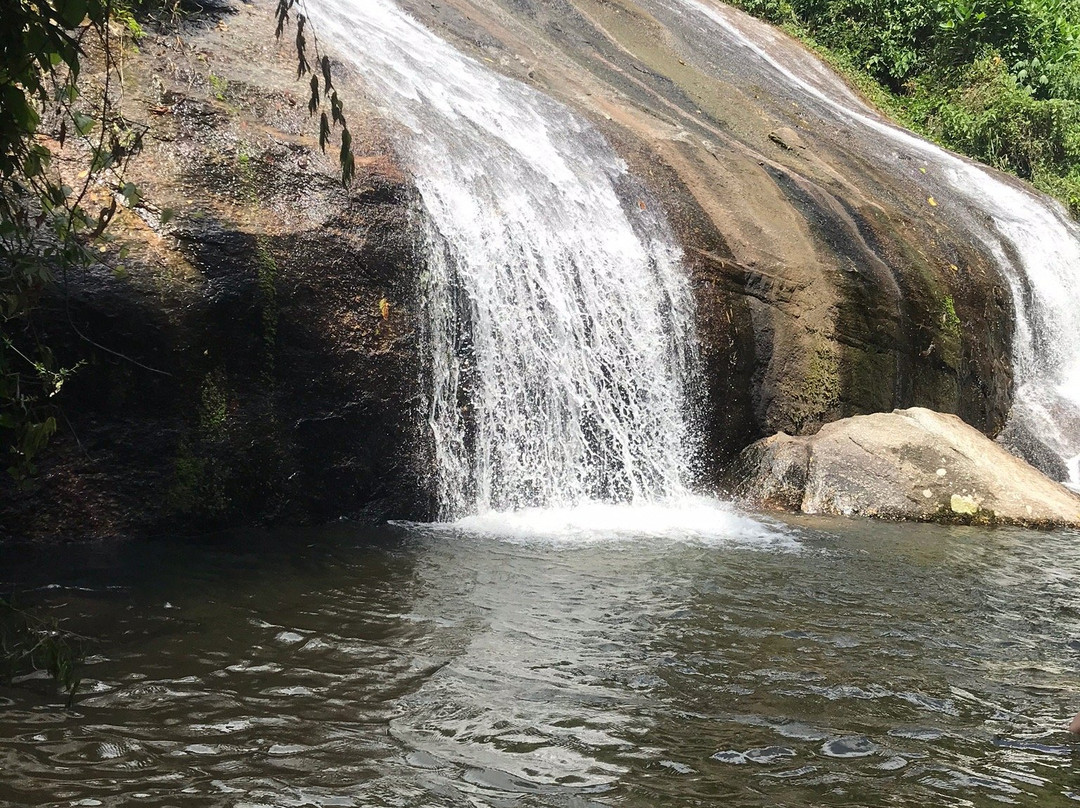 Cachoeira dos Tres Tombos-伊利亚贝拉必去景点