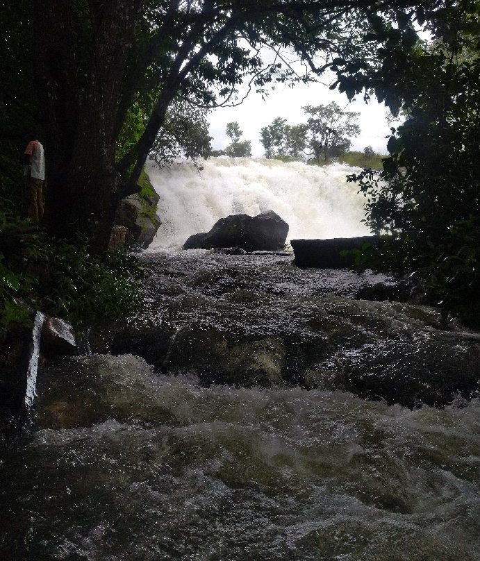 Mumbuluma Falls-Mansa必去景点