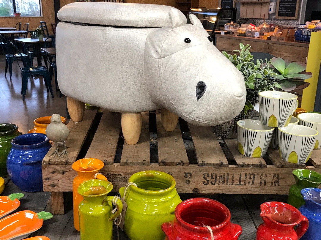 Holly Farm Garden Centre-Prees必去景点