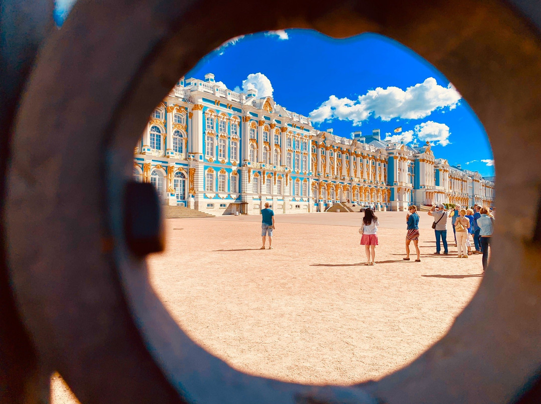 Familia Tours-圣彼得堡必去景点