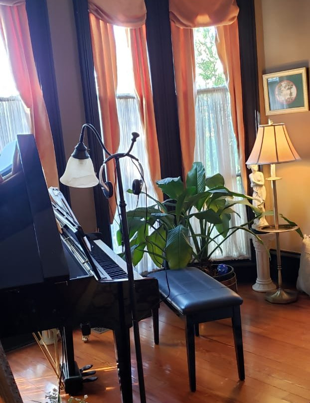 Roussell's Garden Bed & Breakfast主图