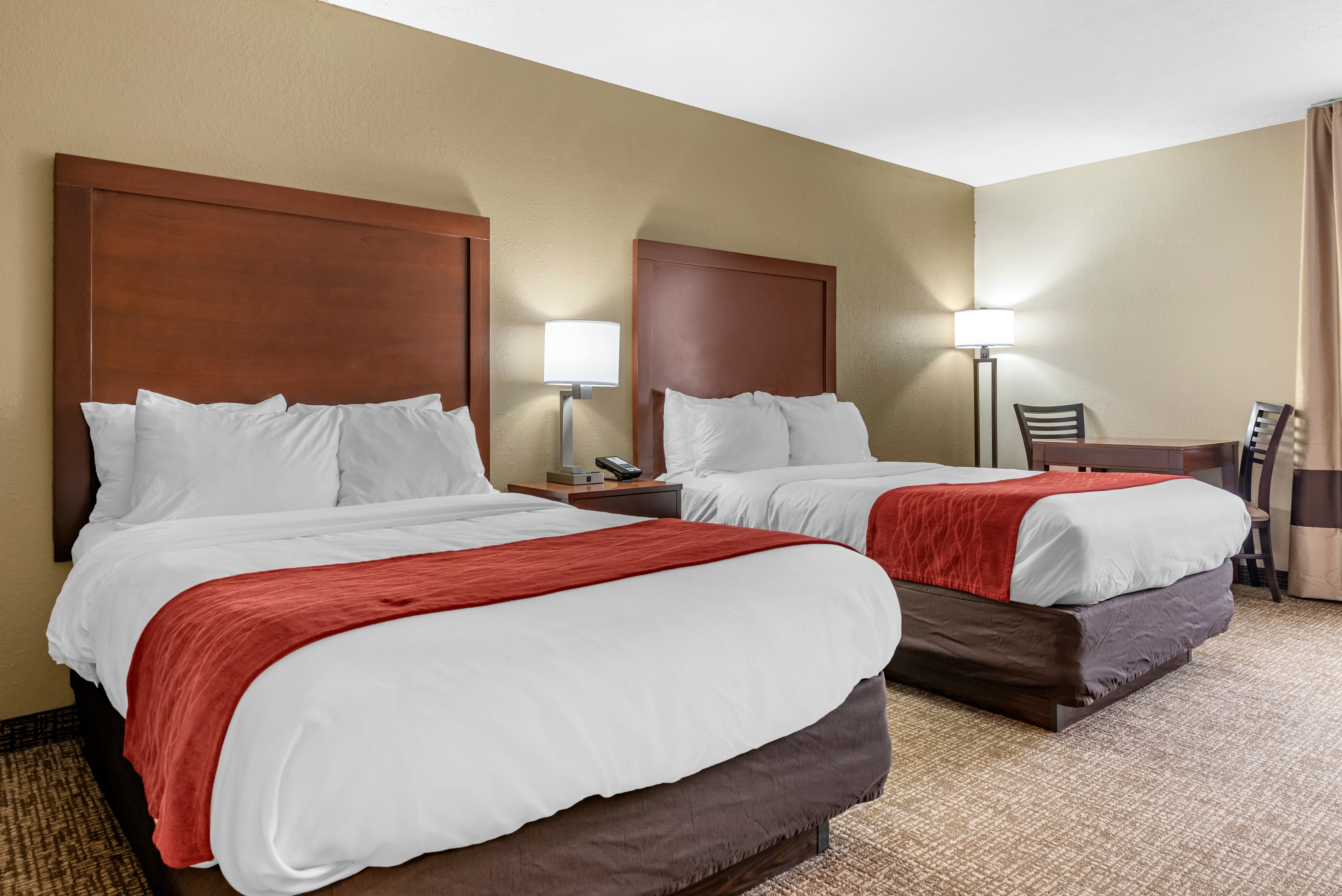 Comfort Inn & Suites Cincinnati Eastgate-官方