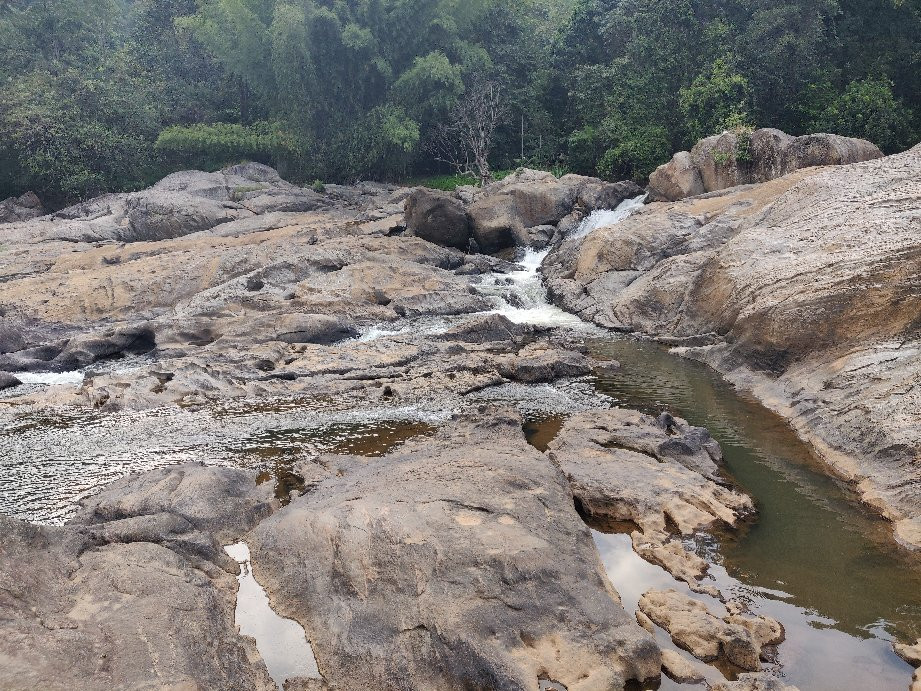 Ripple Waterfalls景点图片