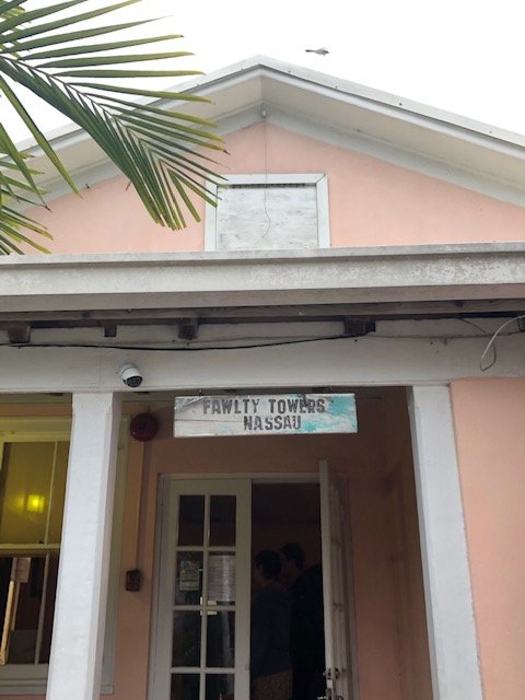 Orange Hill Beach Inn-浴室