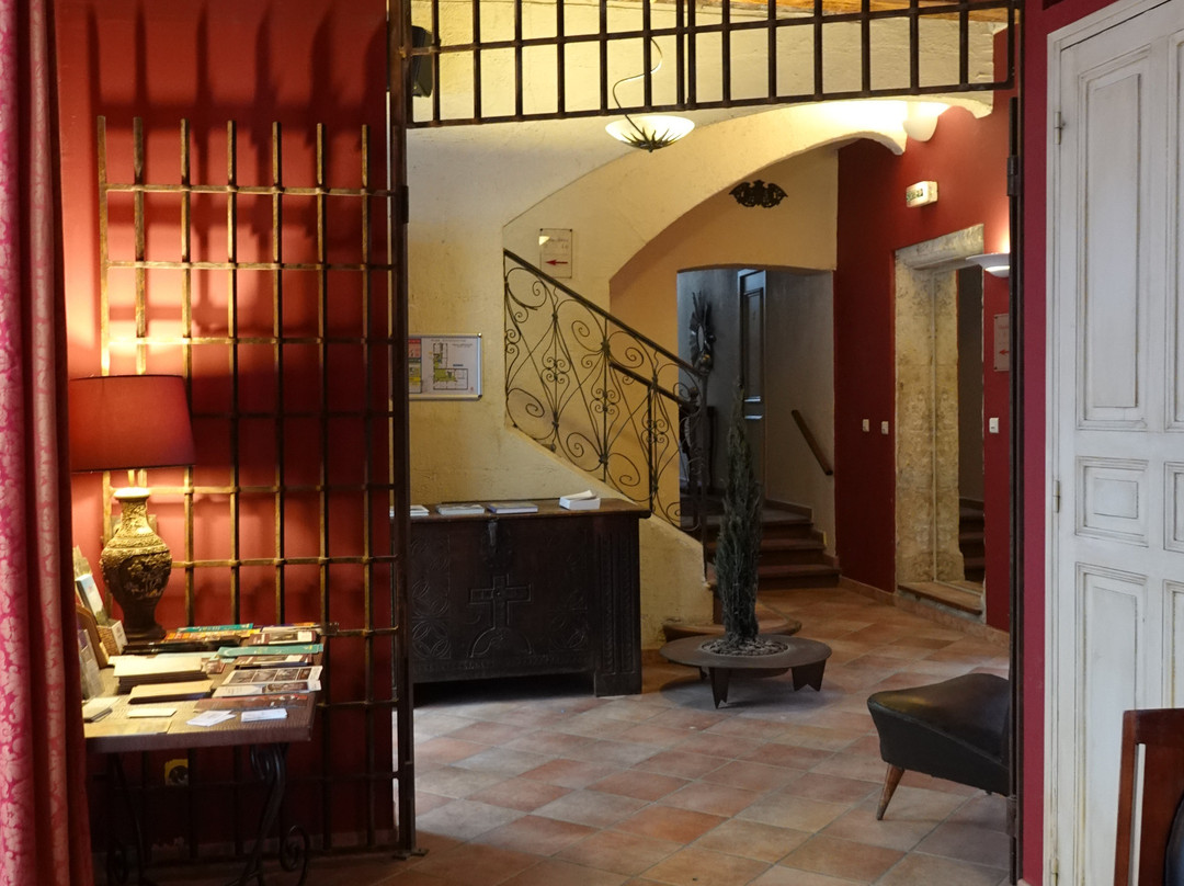 Hotel De L'Amphitheatre主图