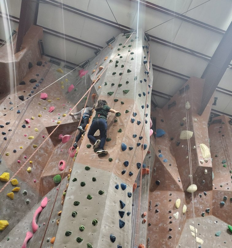 Vertical Rock Indoor Climbing Center景点图片