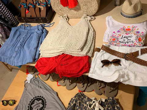 Village Shoppe-劳德代尔堡必去景点