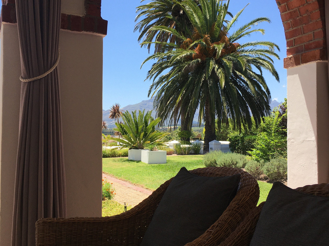 野蘑菇精品宾馆主图