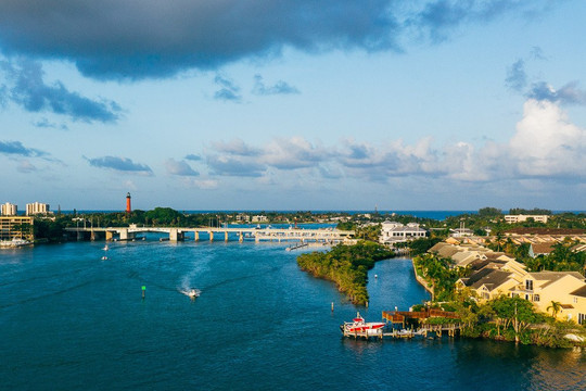 Blueline Surf & Paddle Co.-朱庇特必去景点