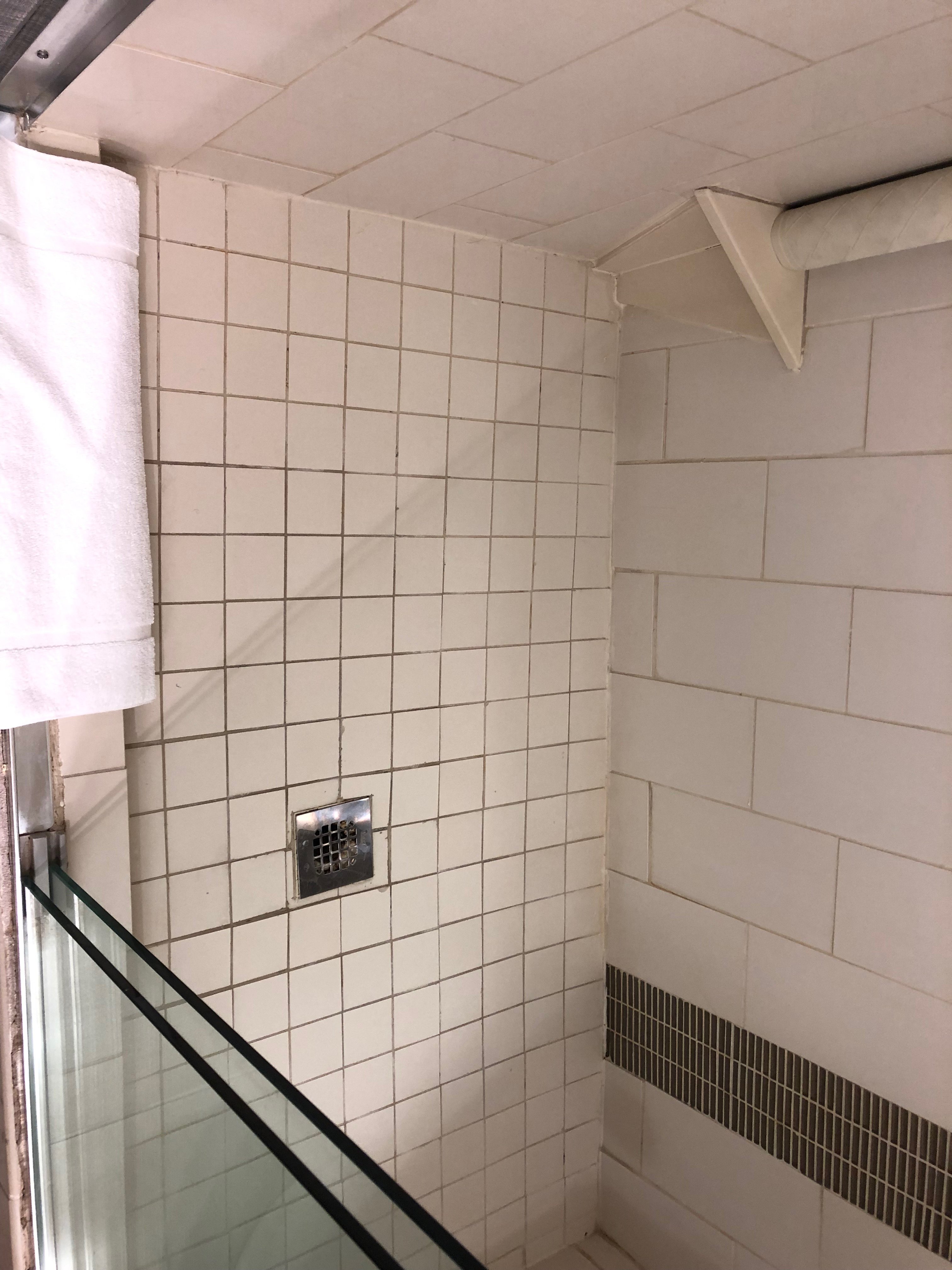 Hyatt Place Columbus-浴室