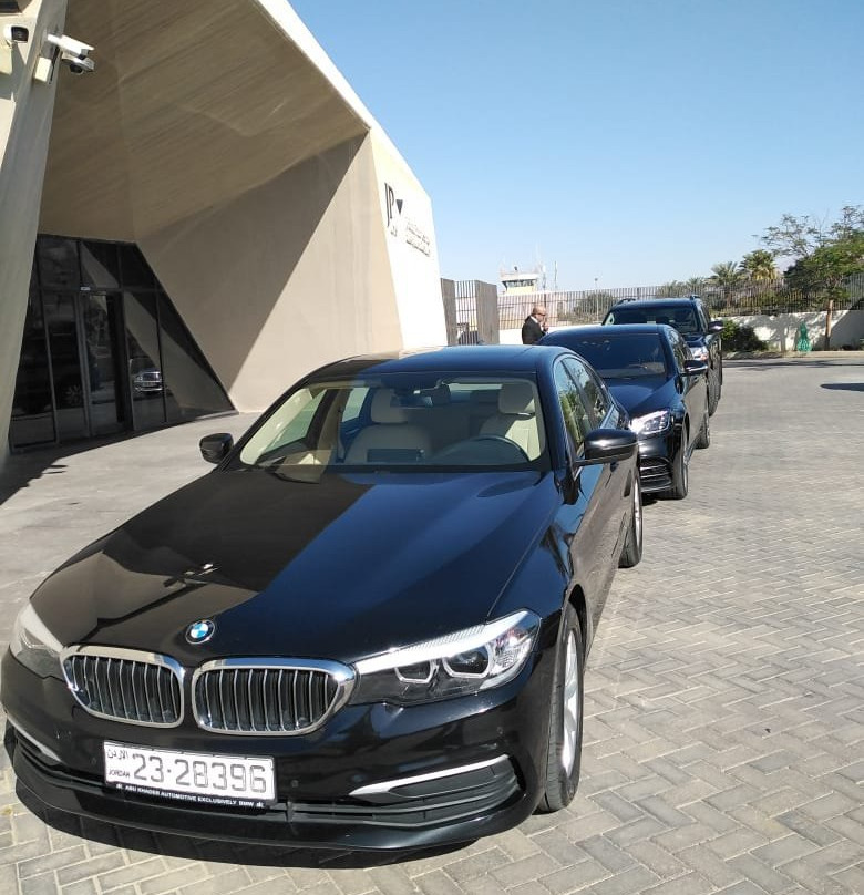 Rant car with driver aqaba Jordan景点图片