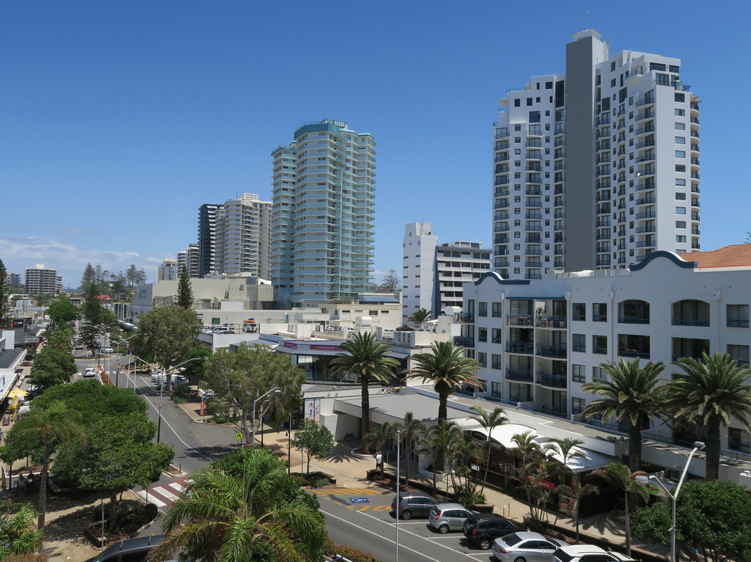 Beachcomber International Resort主图