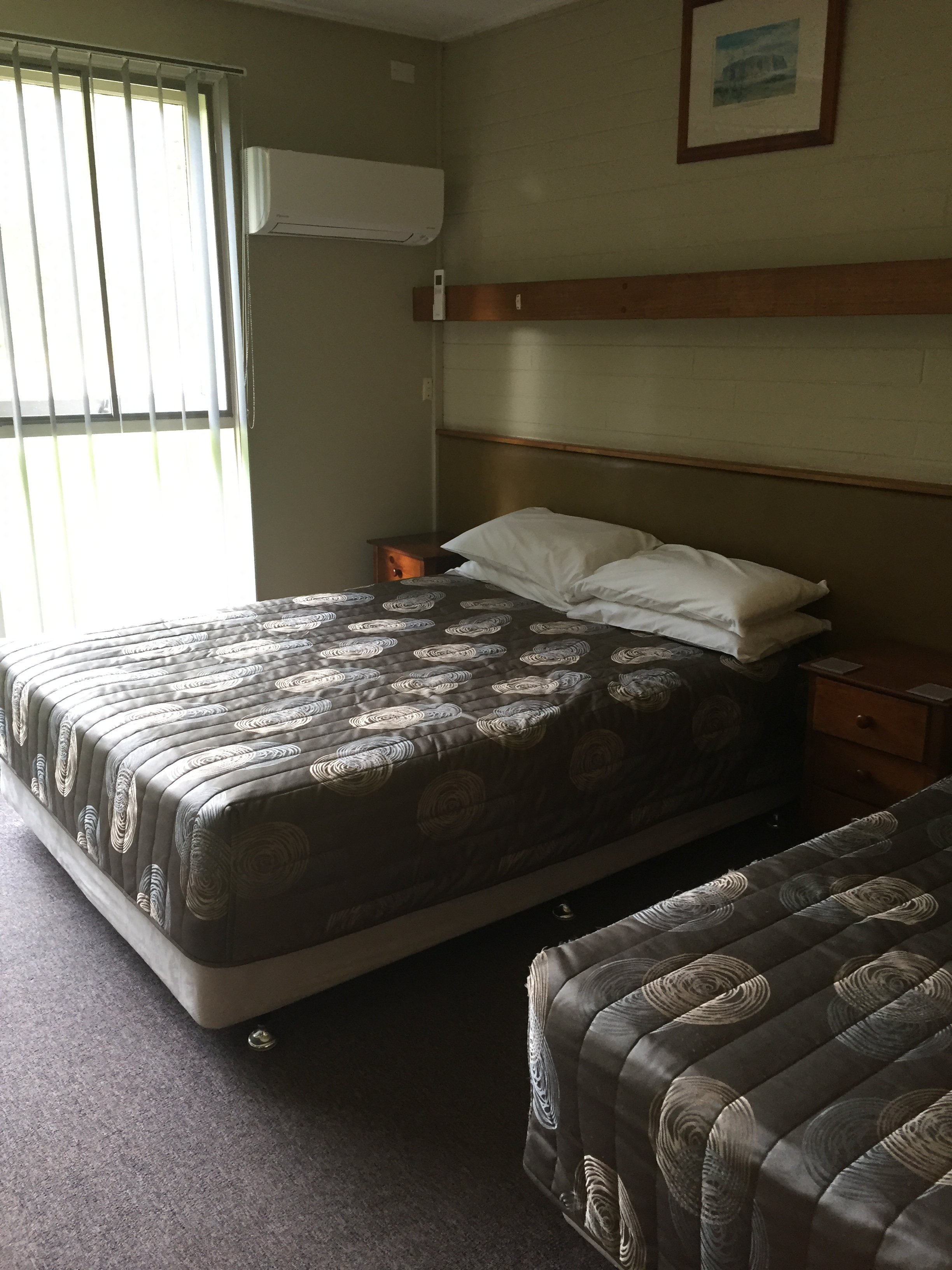 Bright Motor Inn-官方