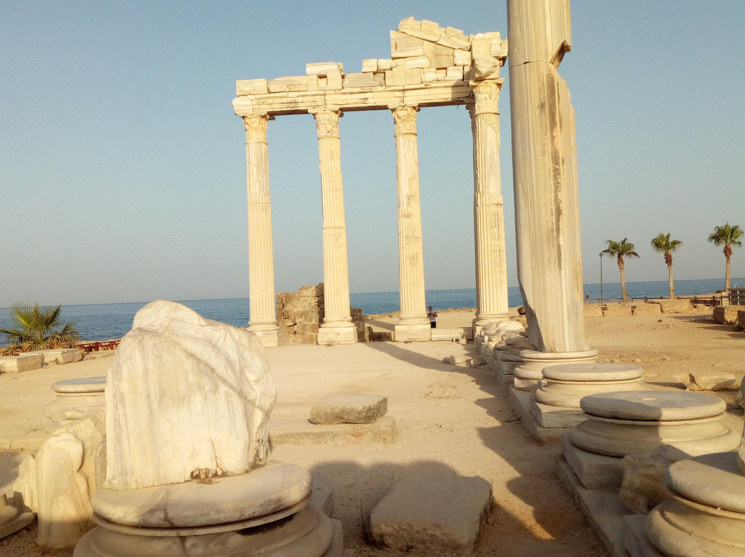 Apollon Temple景点图片