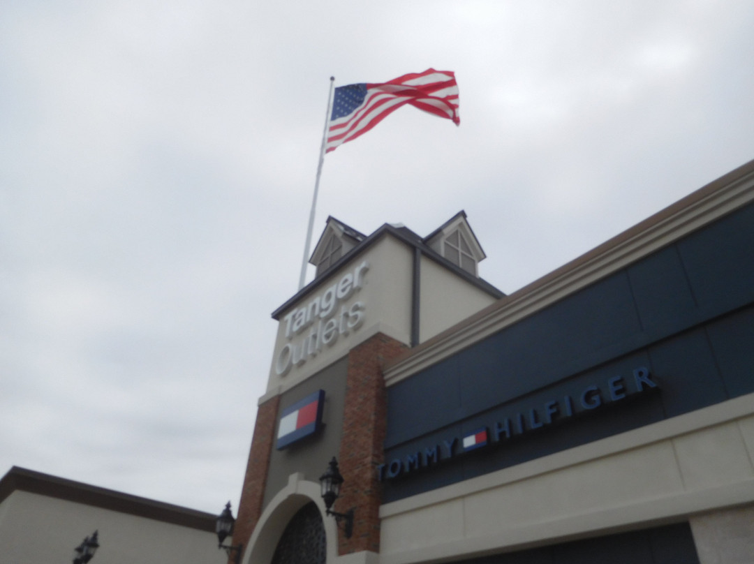 Tanger Outlets Mebane景点图片
