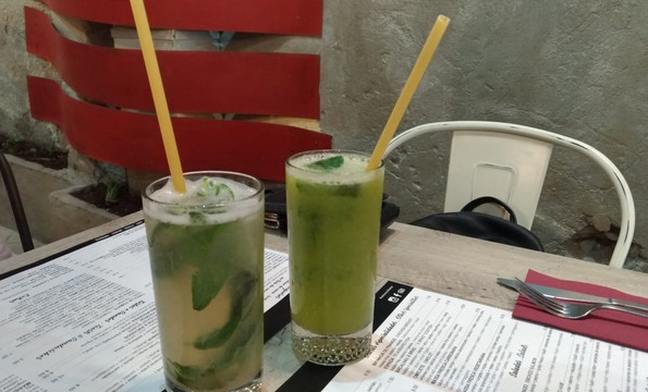 Well.Com Coffee Bar-沙尔必去景点