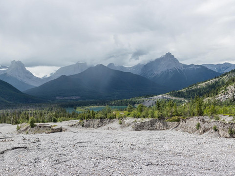 Earth & Pine Outdoor Inc.-卡尔加里必去景点