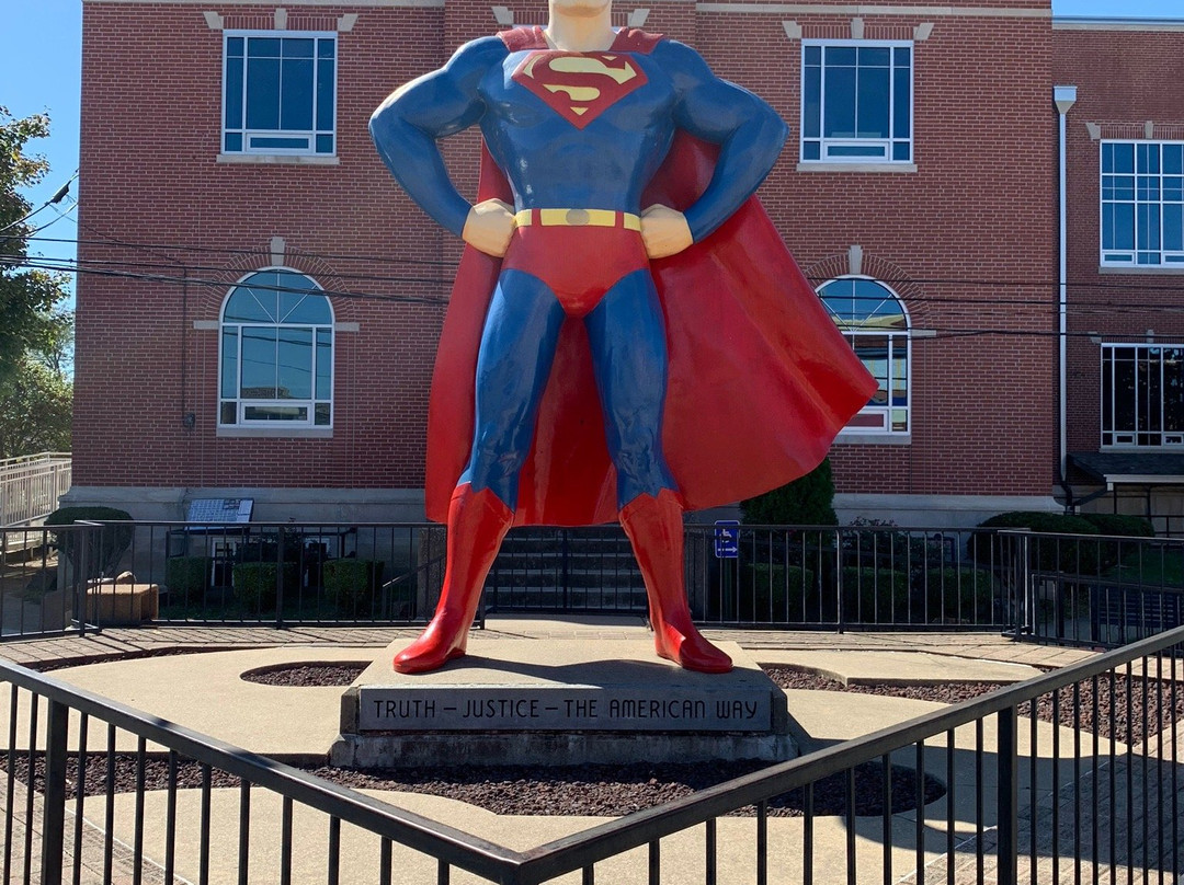 Superman Statue景点图片