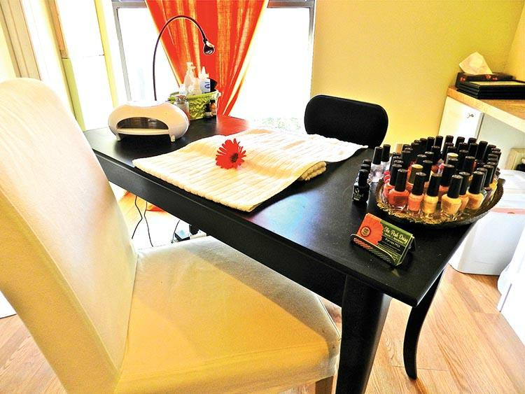 Mary Esther旅游景点-The Posh Daisy