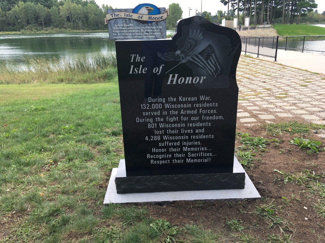 Wisconsin Korean War Veterans Memorial景点图片