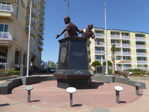 Virginia Beach Law Enforcement Memorial-弗吉尼亚海滩必去景点