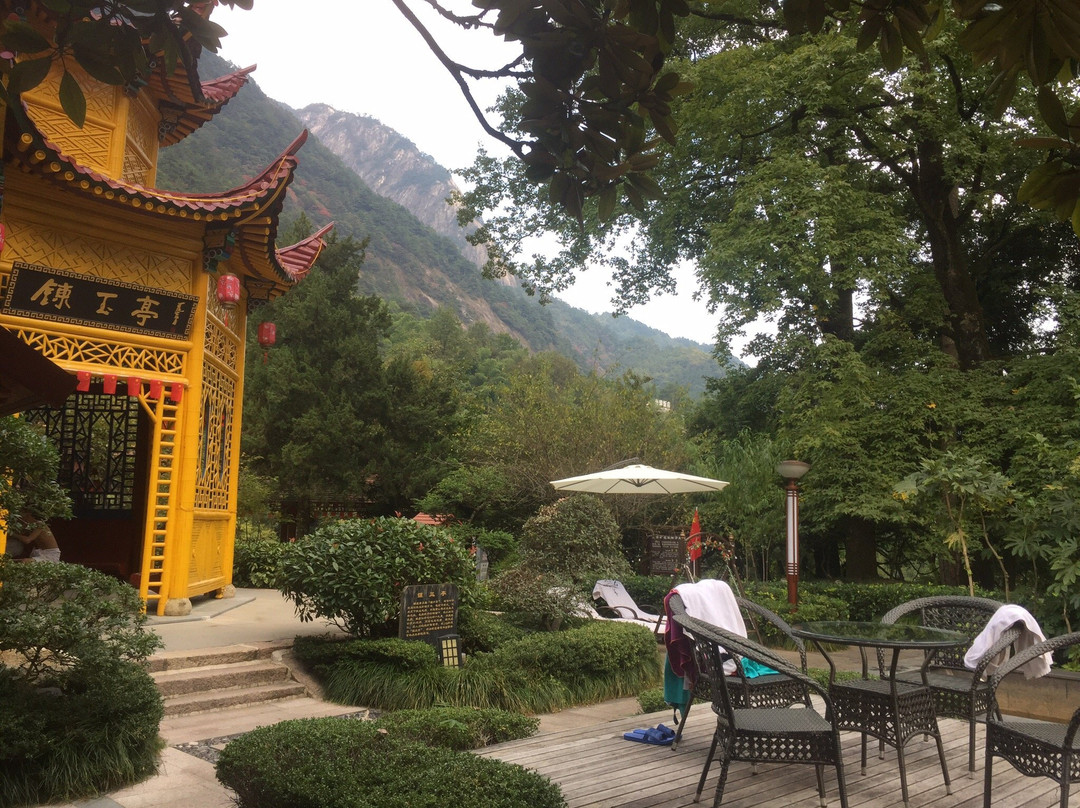 黄山温泉景点图片