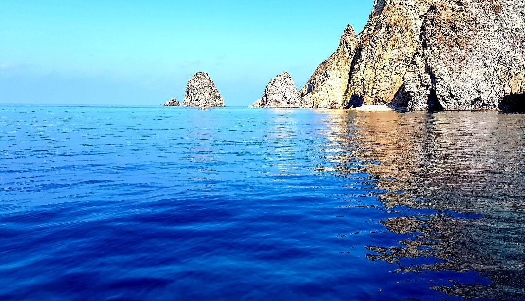 Spiaggia Cala Nave-Ventotene必去景点