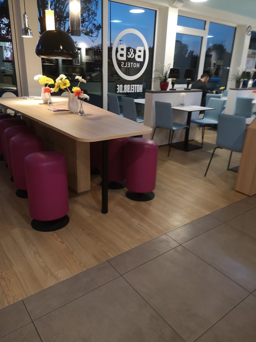 卡尔斯鲁厄酒店-餐饮