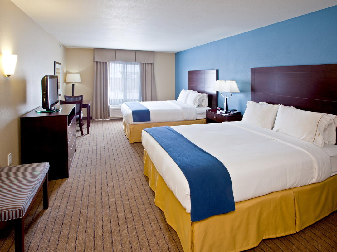 Holiday Inn Express & Suites Shelbyville Indianapolis By Ihg主图