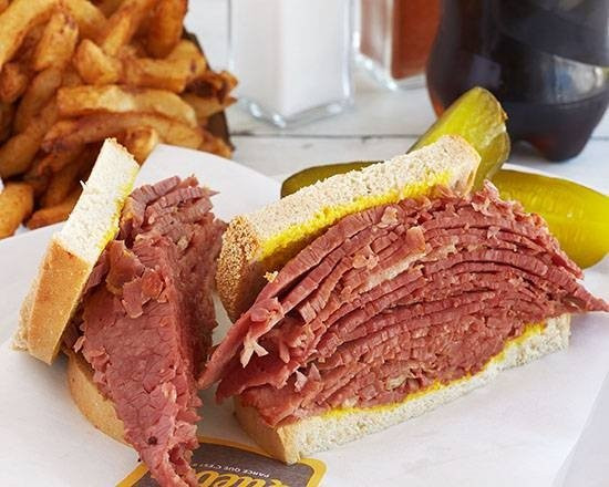 Delson餐馆和美食-Petit Quebec