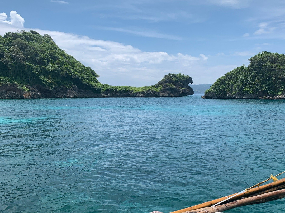 伊利根海滩景点图片