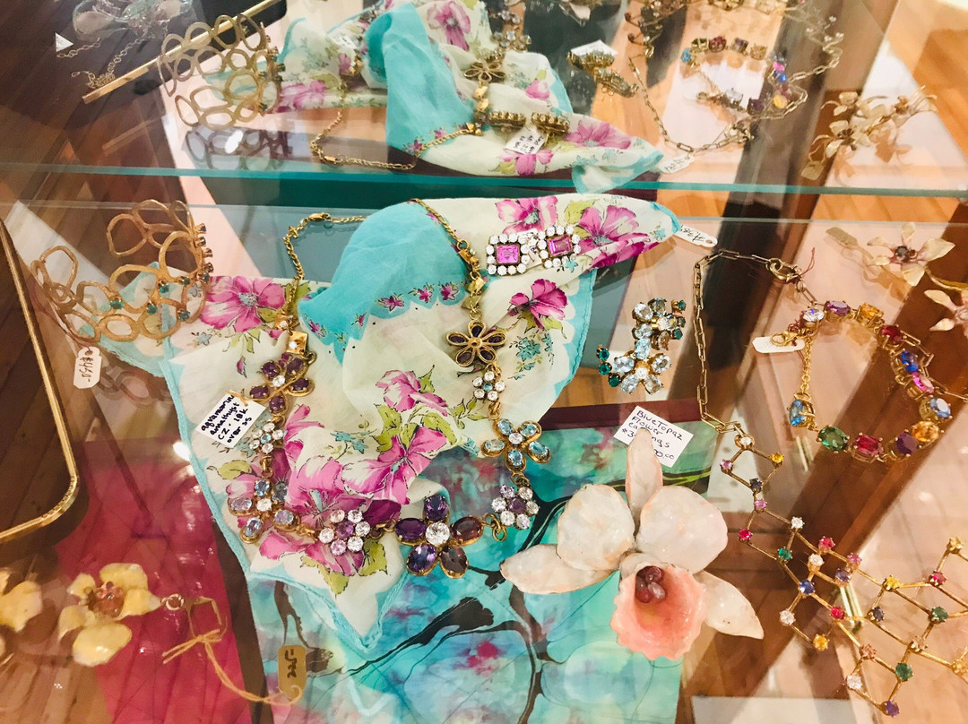 The Artery Fine Art & Fine Craft Gallery景点图片