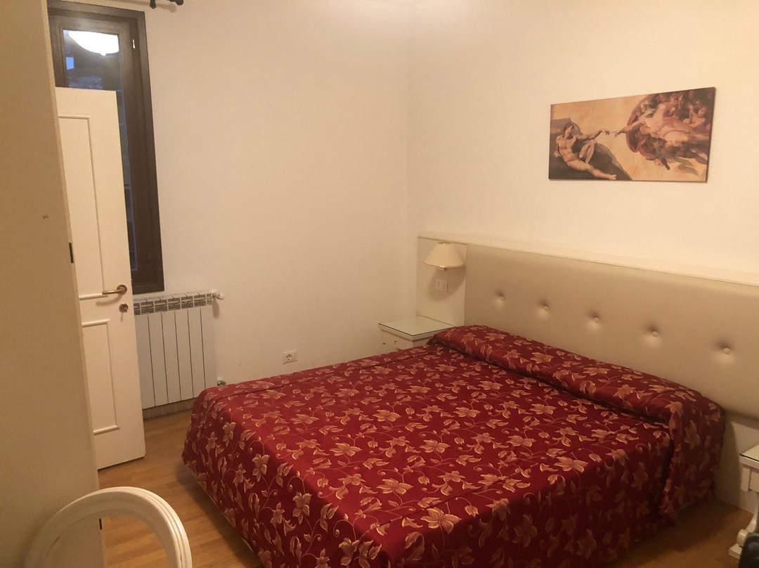 托伦蒂尼酒店主图