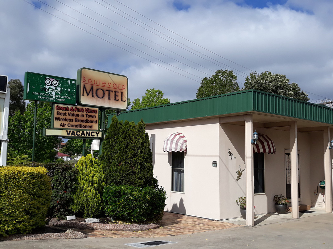 The Boulevard Motel主图