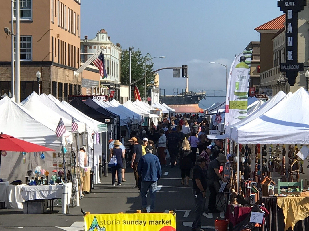 Astoria Sunday Market-阿斯托里亚必去景点
