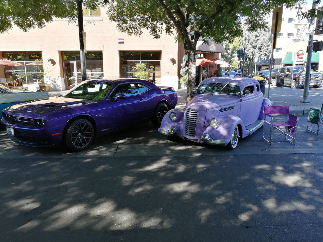 Modesto Historic Graffiti Cruise Route景点图片